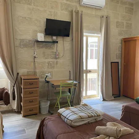 For 3 In Hamrun- Ideal For Students, Family Or Vacation 3* Hamrun