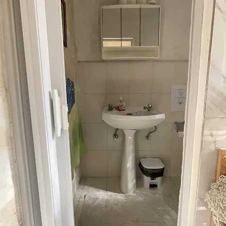 For 3 In Hamrun- Ideal For Students, Family Or Vacation *