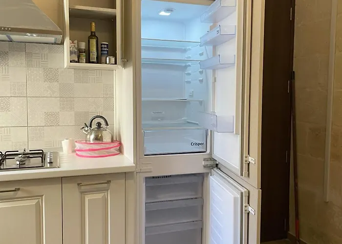 For 3 In Hamrun- Ideal For Students, Family Or Vacation *